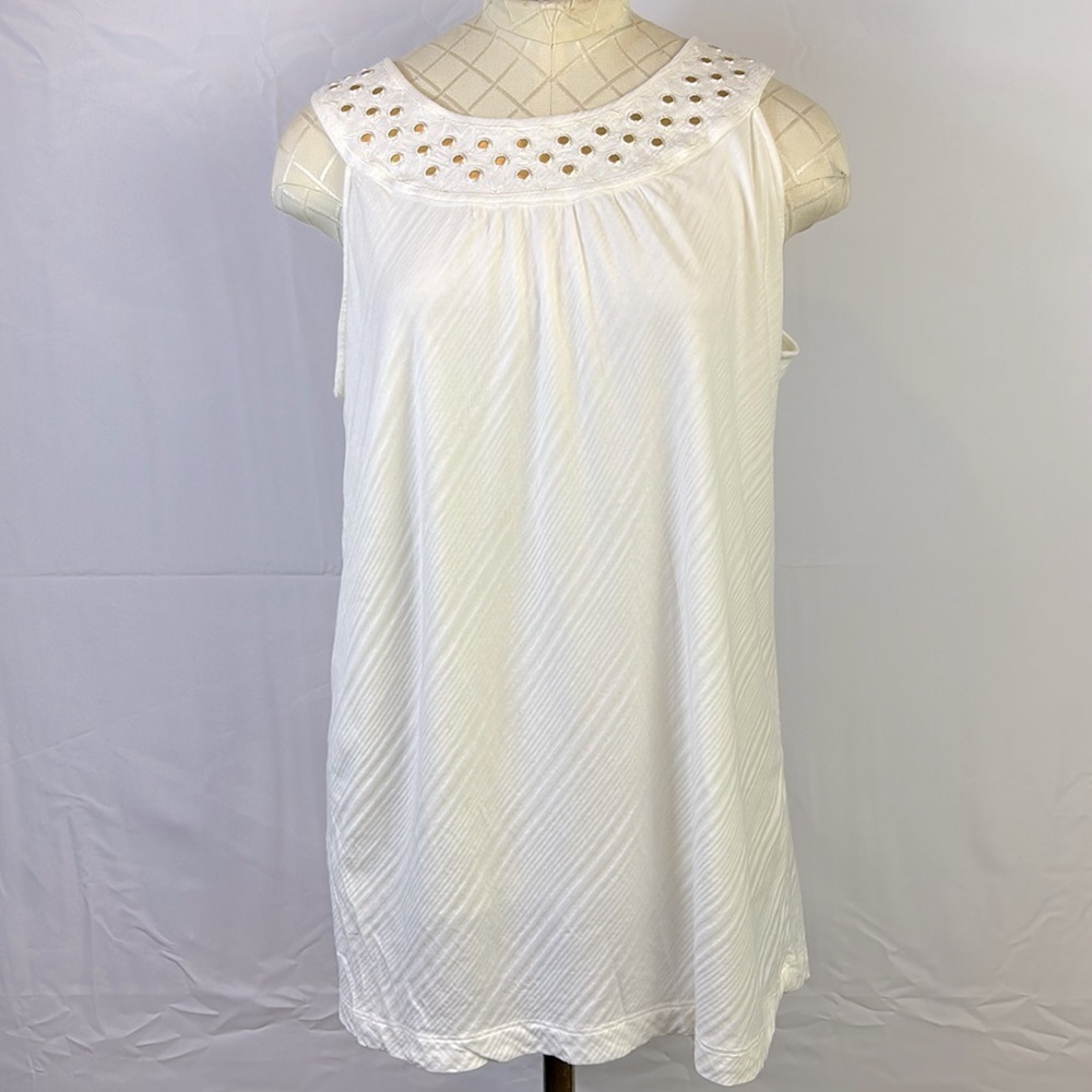 Dana Buchman size Large White Tunic Tank. Excellent Condition. Lined.